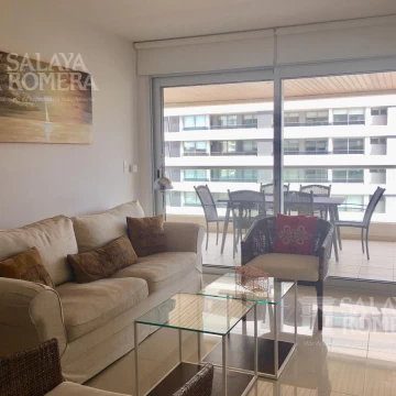 Venta apartamntos a metros Del Mar, 2 dormitorios y medio, amplia terraza, servicios. SAP2289357