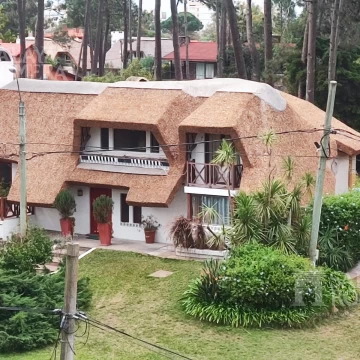 Venta Casa, Pinares Parada 35, 4 dormitorios SAP2398270