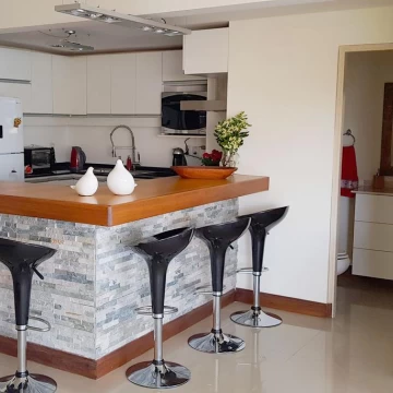 VENTA - Departamento de 3 Dormitorios   Servicio con vista al mar en Playa Mansa SAP3517529