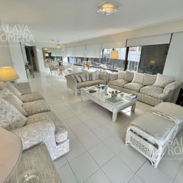 Venta , Primera linea Puerto Punta del Este SAP4071047