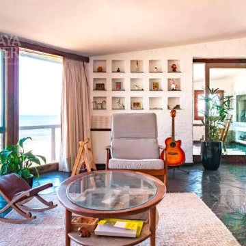 Venta: Primera linea en Península, Punta del Este