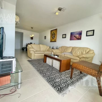 Venta - apartamento - 2 dormitorios 2 baños -  Playa Mansa - REF: 4317424