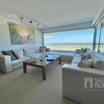 Venta - apartamento de categoria , Primera linea Brava SAP4325120.