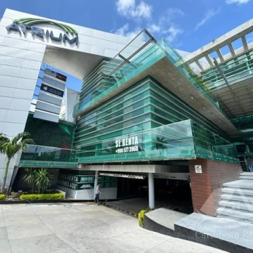Local Plaza Atrium Av. Nichupte