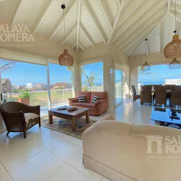 VENTA Y ALQUILER TEMPORAL: 6 DORMITORIOS   SERVICIO EXCELENTE CASA MONTOYA LA BARRA PUNTA DEL ESTE