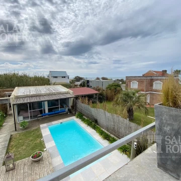 VENTA: CASA 3 DORMITORIOS   BARBACOA DE DISEÑO PUNTA DEL ESTE