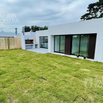 ¡VENTA: CASAS 2 y 3 DORMITORIOS A ESTRENAR EN PIEDRAS DEL CHILENO, PUNTA DEL ESTE!