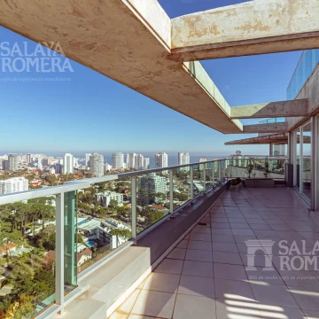 VENTA: 2 DORMITORIOS PENTHOUSE A ESTRENAR PUNTA DEL ESTE