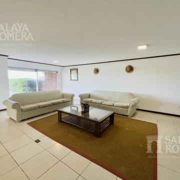 Venta -  3 dormitorios   servicio en primera linea Punta del Este SAP5671246