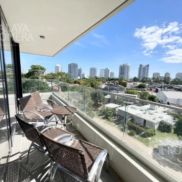 VENTA - Departamento de 2 dormitorios y 2 baños en Punta del Este SAP5924832