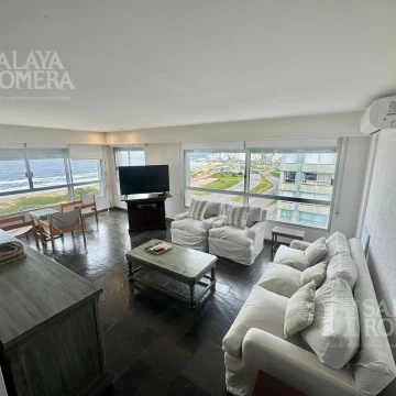Venta - Primera linea Brava , 3 dormitorios , Punta del Este SAP6075657