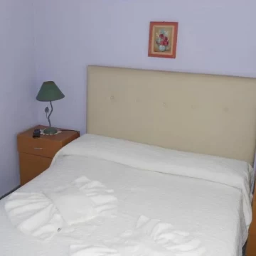 Hotel 20 hab.