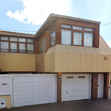 Casa en Venta 4 amb con piscina y  2 cocheras