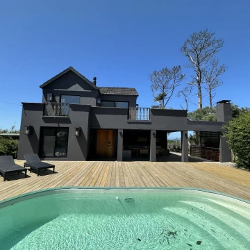 Hermosa casa en La Juanita con Vista al Mar