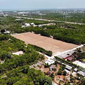 Terreno en Venta en Cancún Alfredo Bonfil SM307