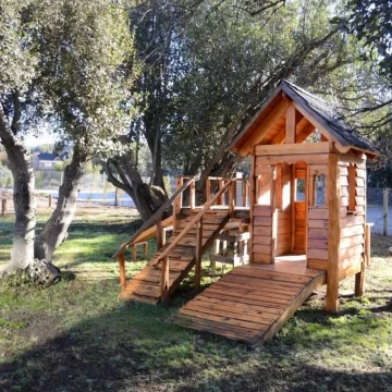 Hostería 9 hab.   4 cabañas  3*