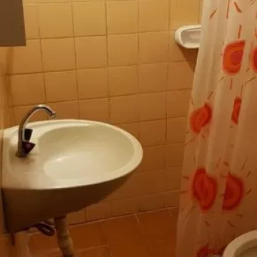 Hotel 6 hab. 1*