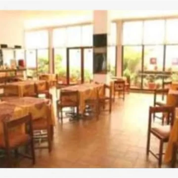 Hotel 92 hab. 3*
