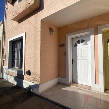 Casa en Alquiler en Lujan, barrio Hospital