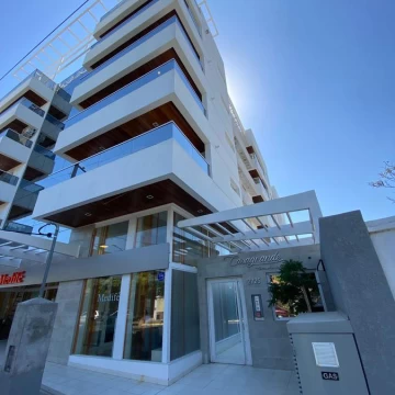 Departamento EN VENTA - 1 dormitorio con cochera en Barrio Jardin
