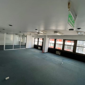 Oficina en Microcentro - 130 m2 - 1 cocheras.