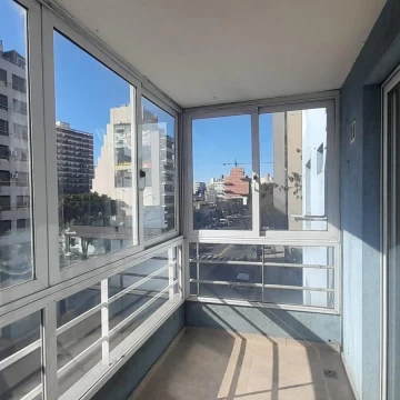 Departamento 2 Ambientes - Frente - Balcon