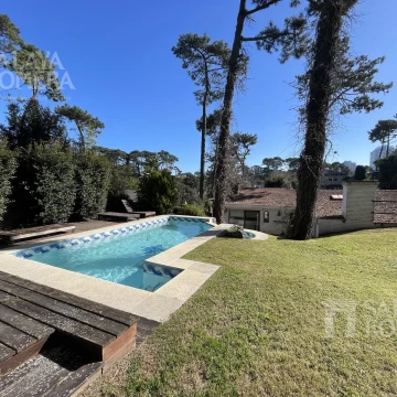 Alquiler - Casa - Punta del Este, Playa Mansa