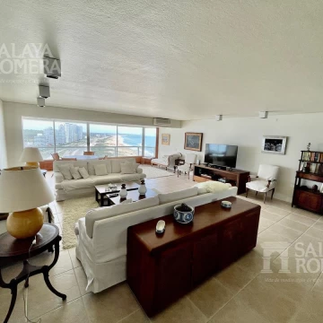 Venta 3 Dormitorios   dependencia Playa Brava, primera linea. OPORTUNIDAD! ref4914289