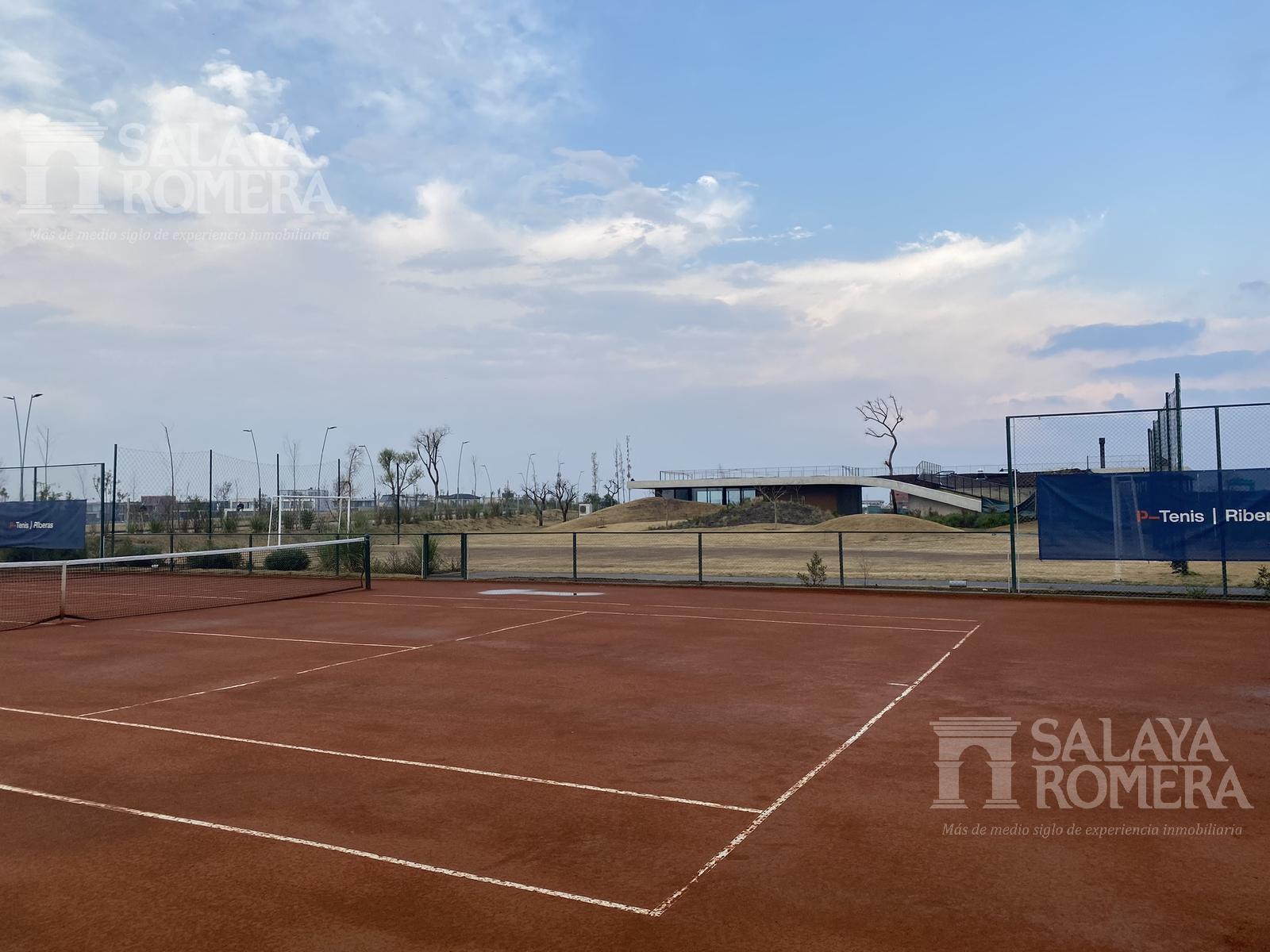 Canchas de tenis club house Riberas