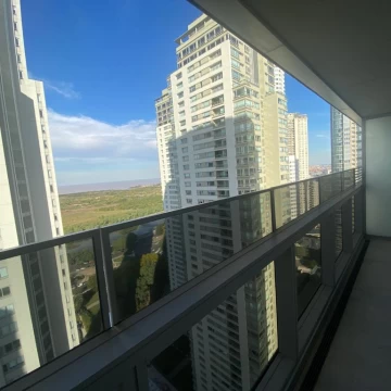 Alvear Icon 2 ambientes piso alto vistas Río- Puerto Madero