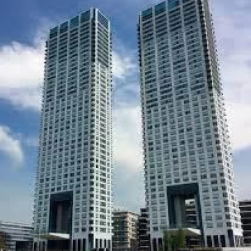 Torres del Yacht amoblado y equipado piso alto 1 cochera
