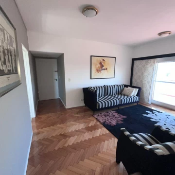 Departamento 2 ambientes amoblado piso alto muy luminoso
