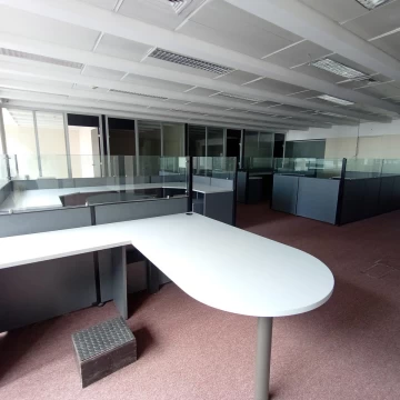 Edificio Comercial - Retiro