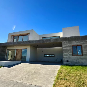 Casa en  PILARA Barrio Milord