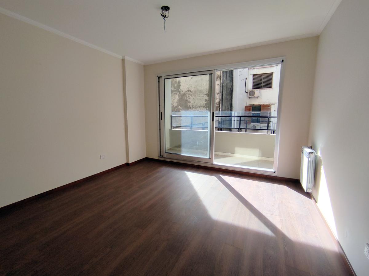 Departamento de 2 dormitorios en venta en Rosario