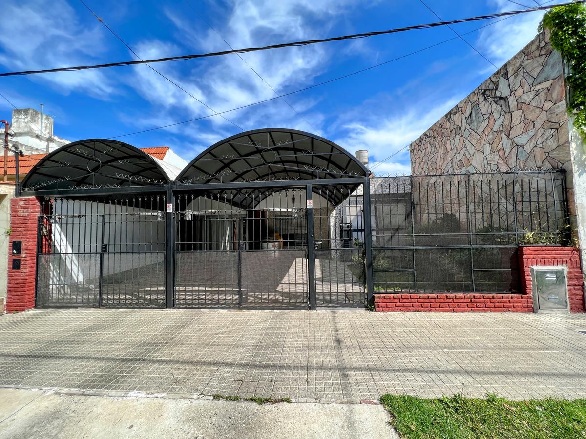 Casa de 4 dormitorios en venta en Rosario