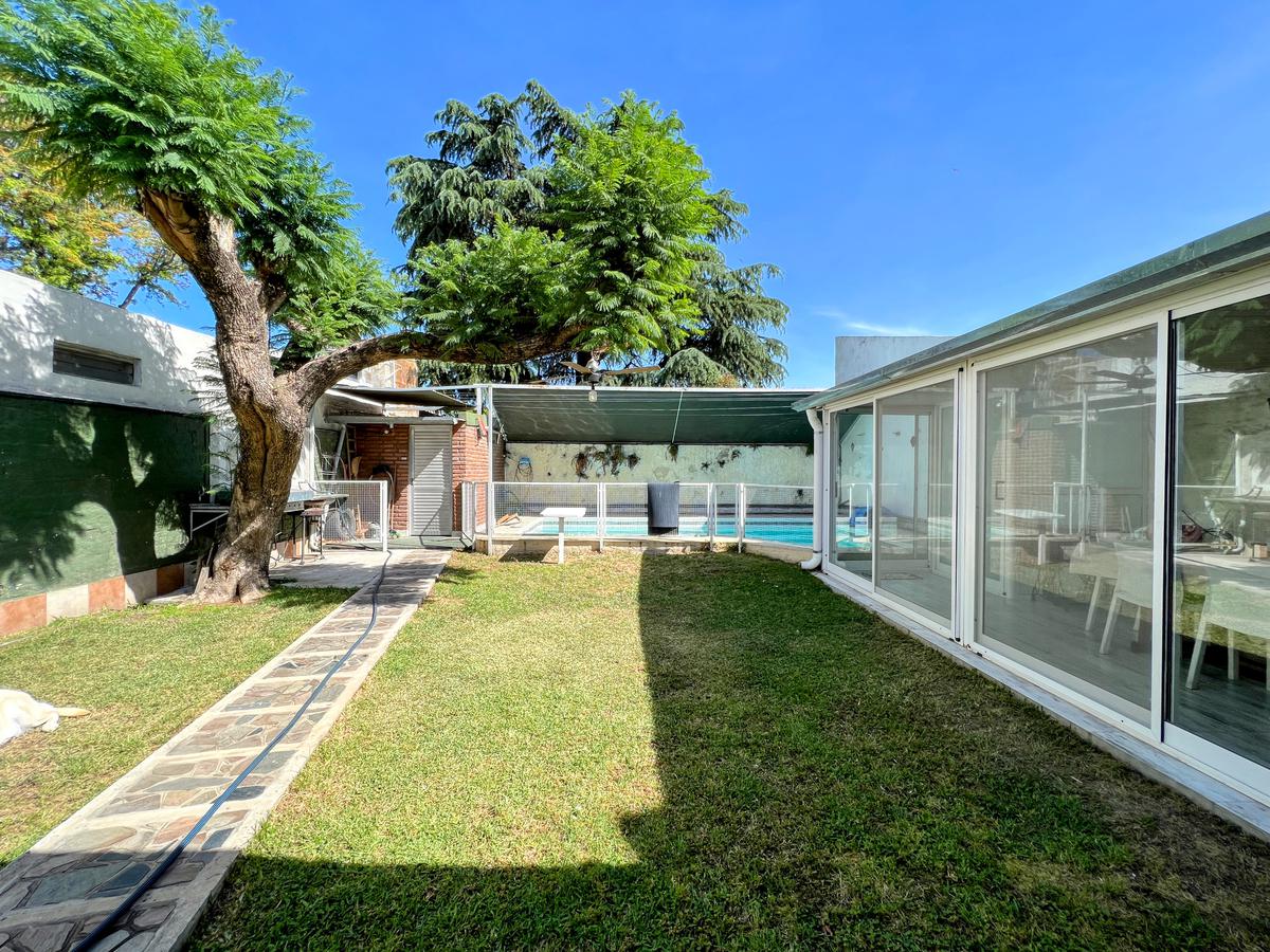 Casa de 4 dormitorios en venta en Rosario