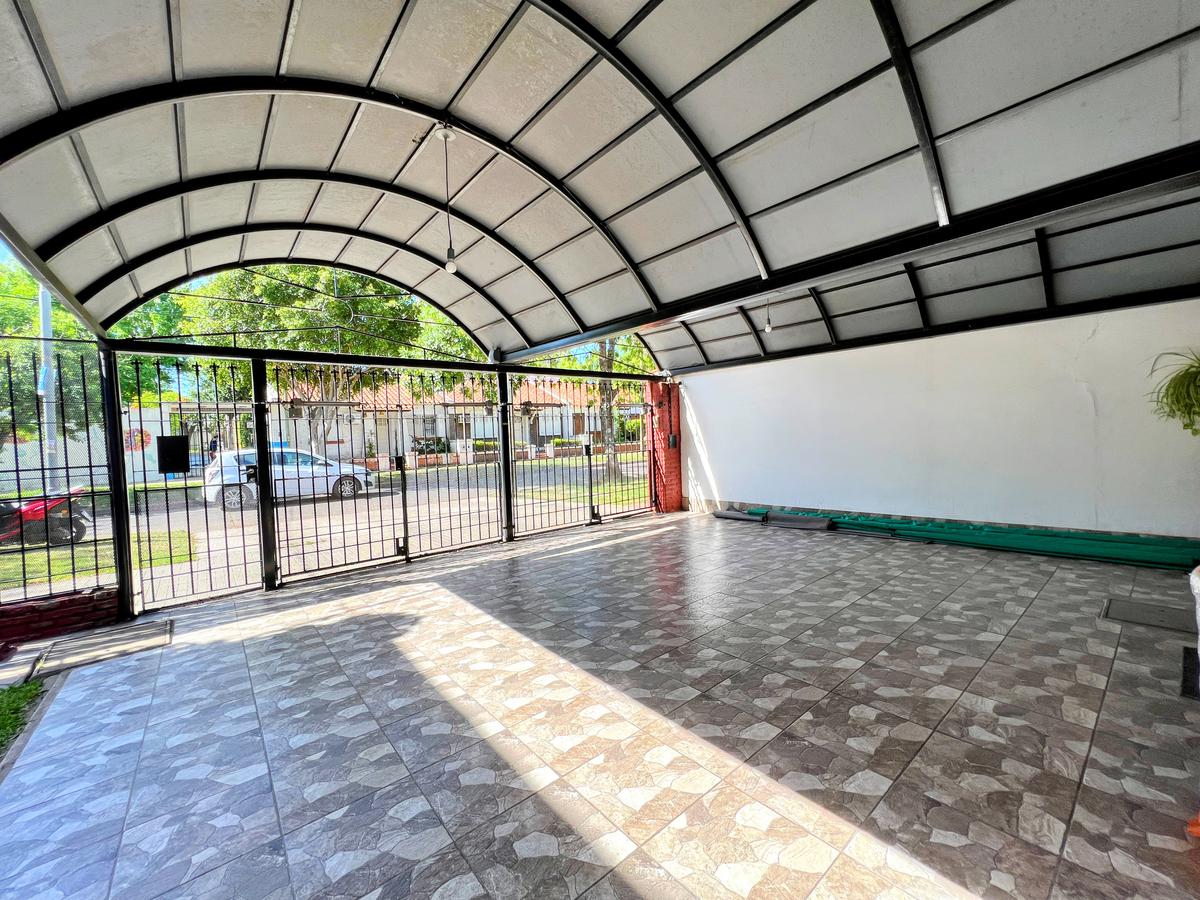 Casa de 4 dormitorios en venta en Rosario