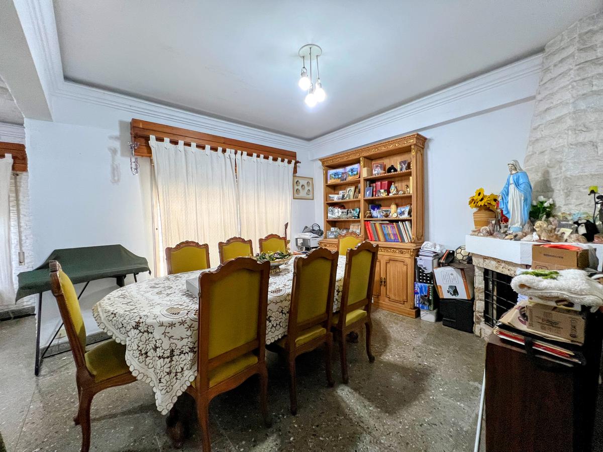 Casa de 4 dormitorios en venta en Rosario