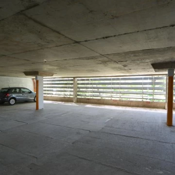 Oportunidad p/renta, Cochera en venta, 20 de Mayo 7, Quilmes!