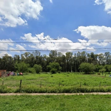 VENTA | PERMUTA - Tres terrenos integrados de 708 m2 - Barrio Las Rosas, Santa Fe.