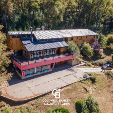 VENTA Hostería de 1100 m2 y lote de 3370 m2 Barrio Los Robles San Martín de los Andes