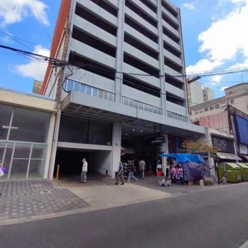 COCHERA EN MICROCENTRO DE ROSARIO 