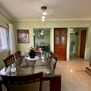 Triplex en venta - Boulevard San Martin - Ciudad Jardín 