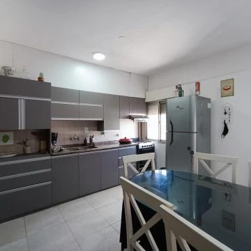 VENTA - 2 Departamentos en planta alta y Galpón - Belgrano, Rosario.