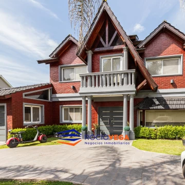 Casa en venta en Campos de Alvarez, Francisco Alvarez, Moreno