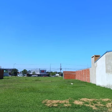 VENDE lote ubicado en Portal 1 sobre calle Echague