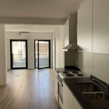 Monoambiente con balcón - Venta con Renta - Esmeralda Suite