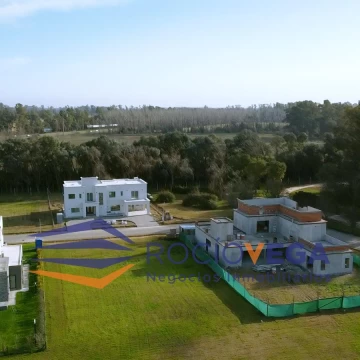 1727879101.jpg