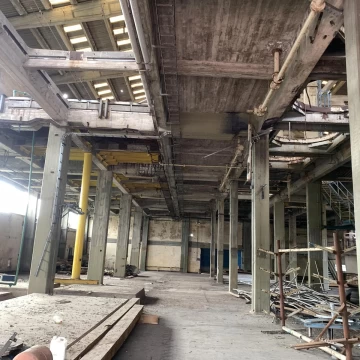 Establecimiento  en Las Palmas de 662 m2 cub s/ 6125 m2 de Terreno.